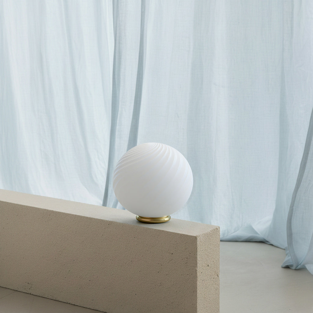 Murano Candy bordslampa vit swirl D:30 cm