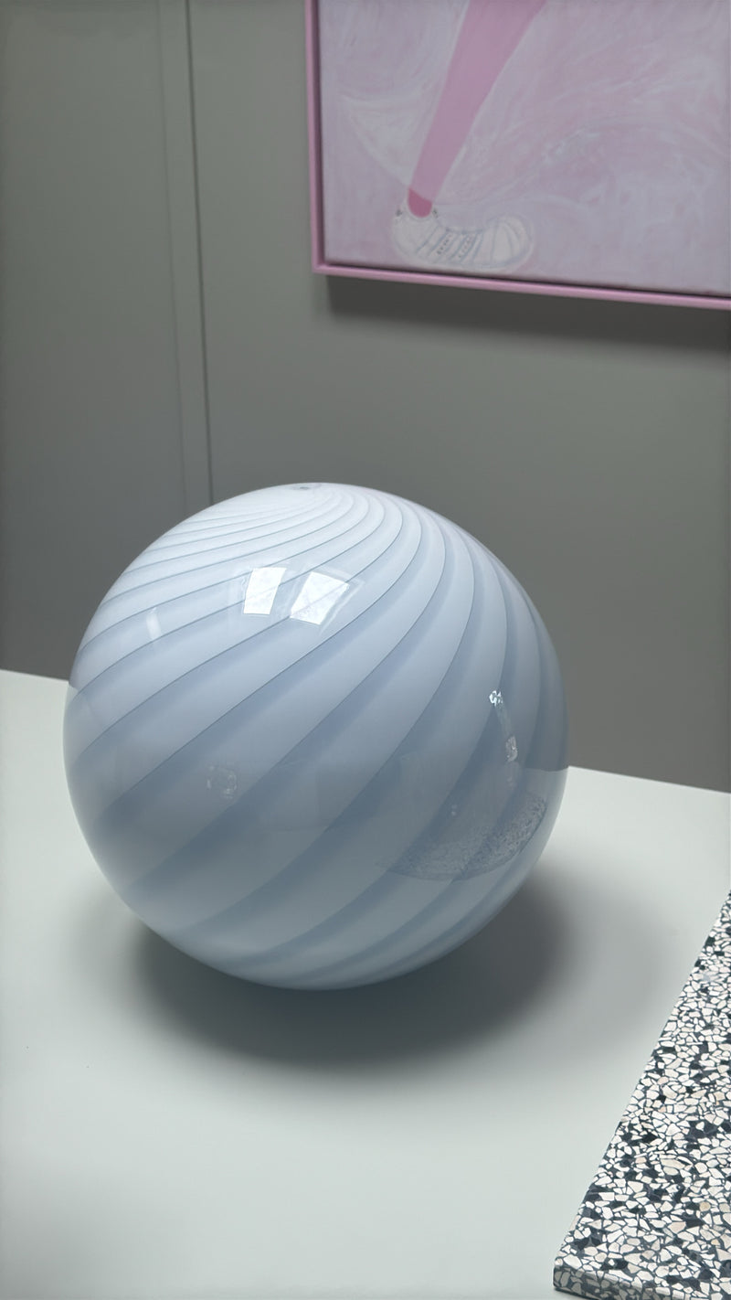 Murano Candy bordslampa ljusblå swirl D:30 cm