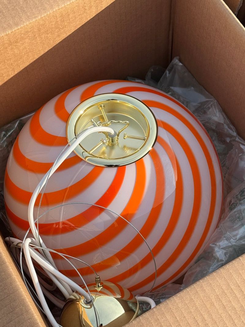 Murano Candy pendel orange/vit swirl D:30 cm