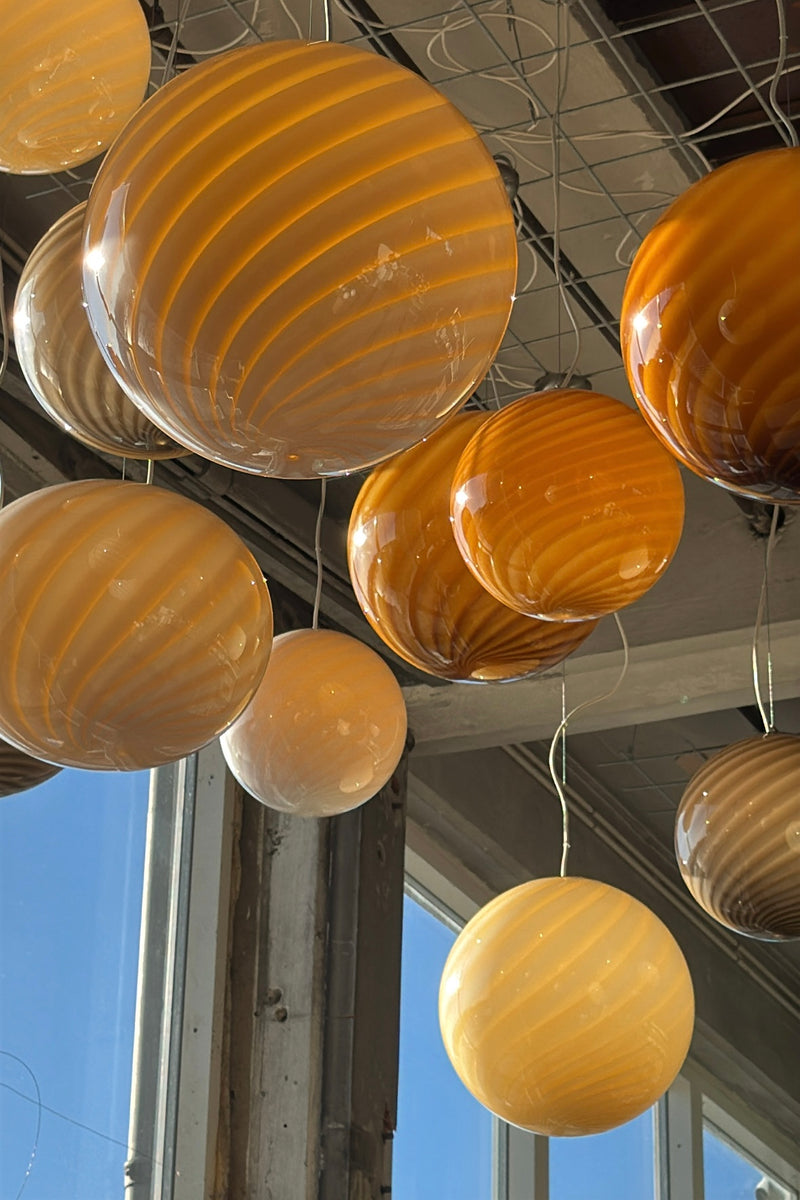 Murano Candy pendel grå brun swirl  D:30 cm