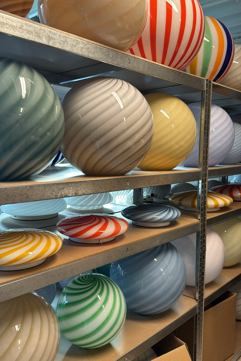 Murano Candy plafond röd/vit swirl D:30 cm