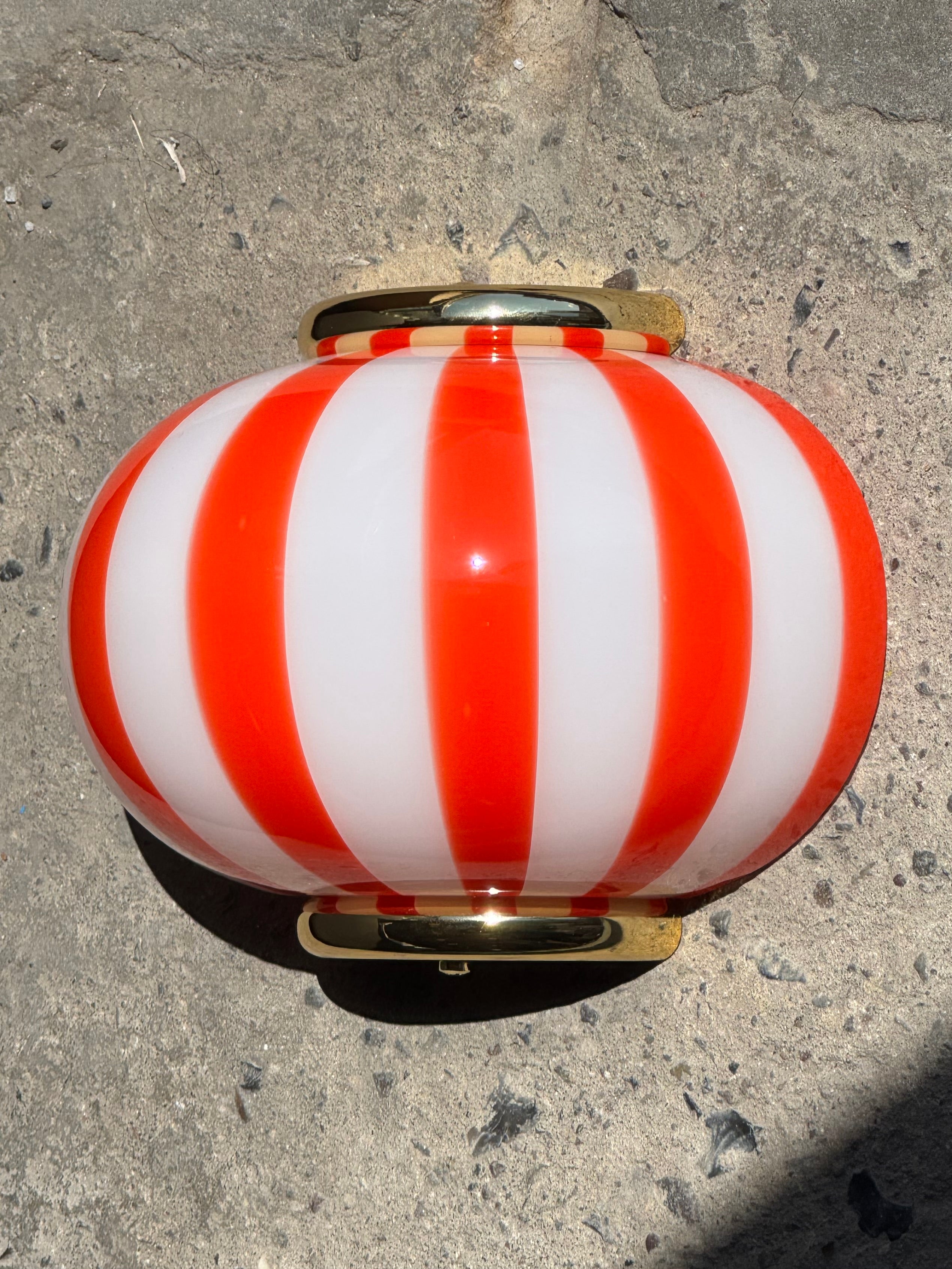 Murano Candy vägglampa röda ränder 21x15cm
