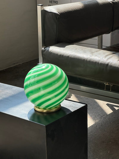 Murano Candy bordlampe grønn/hvit swirl D:20 cm