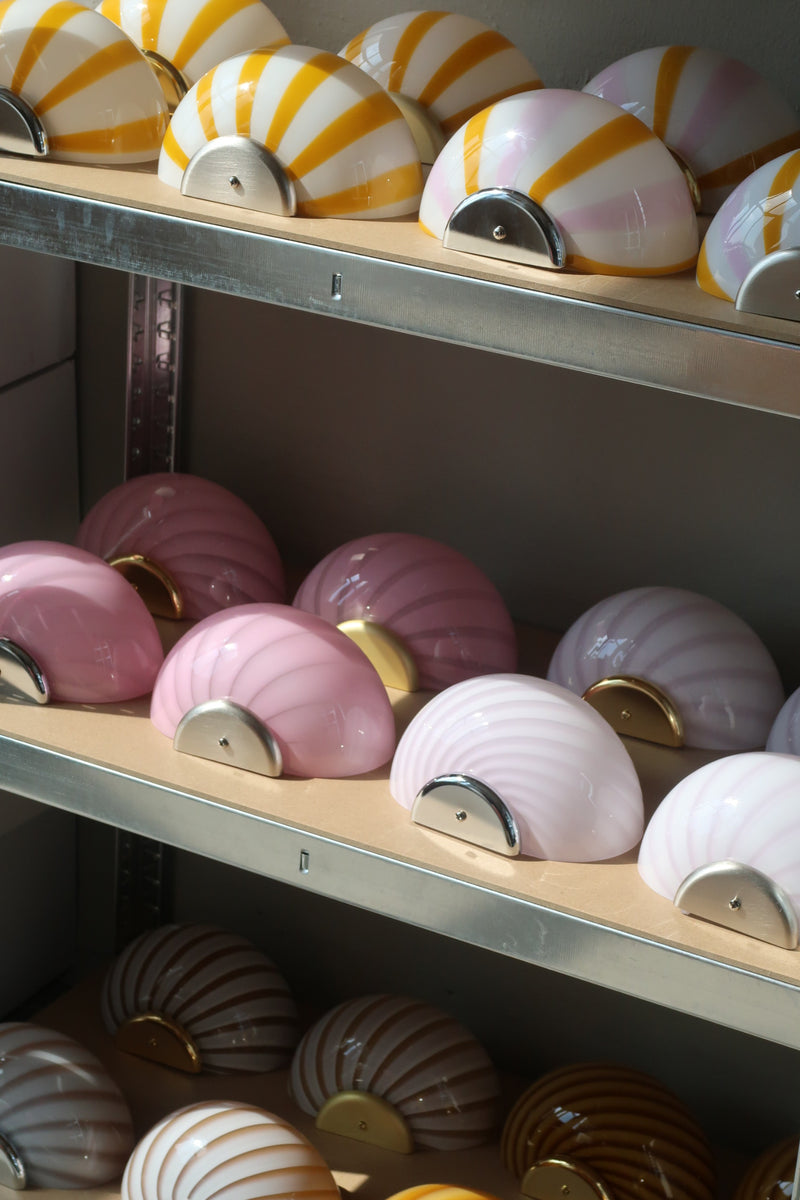 Murano Candy vägglampa mjuk ljusrosa swirl 21x15cm