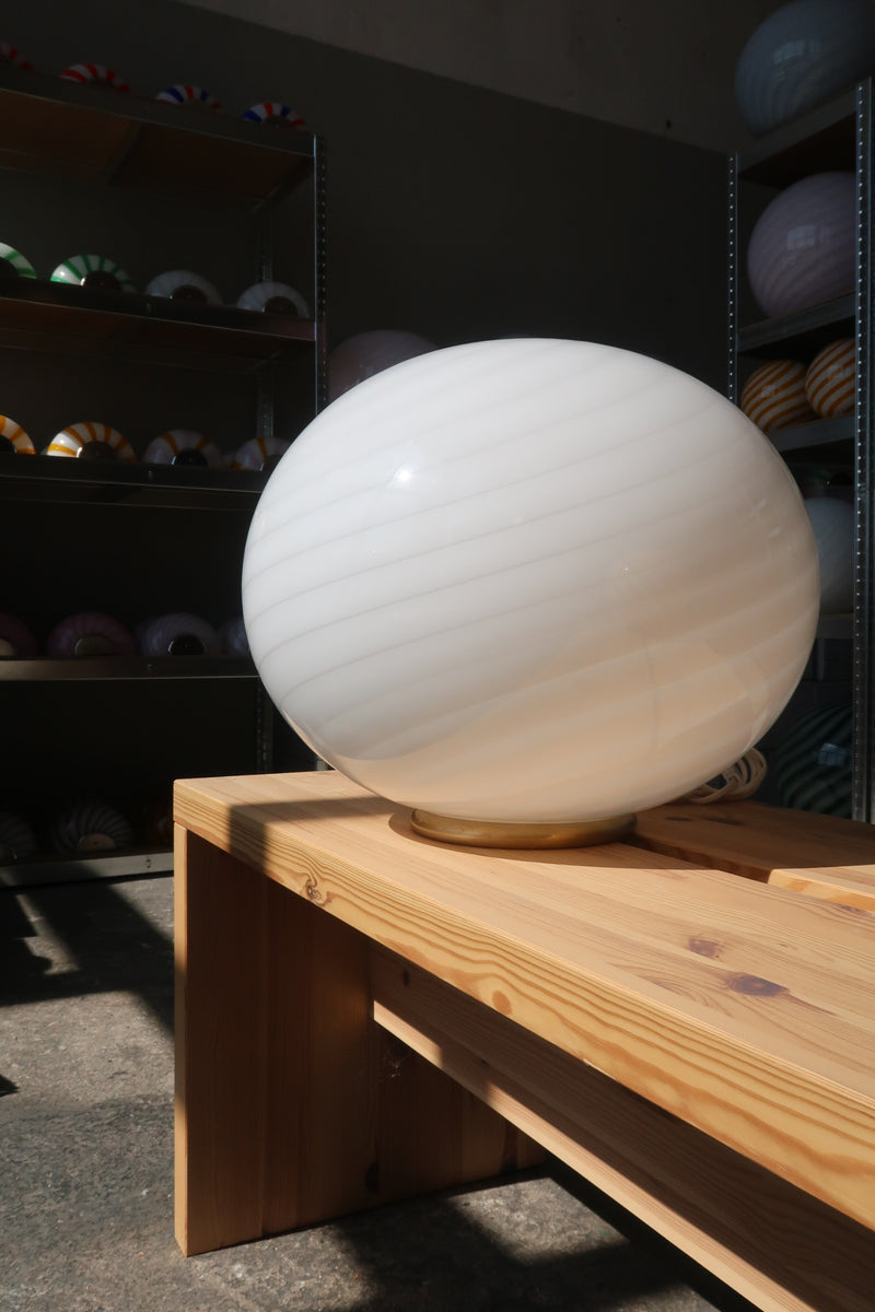 Murano Candy oval gulvlampe hvid swirl D:40 cm
