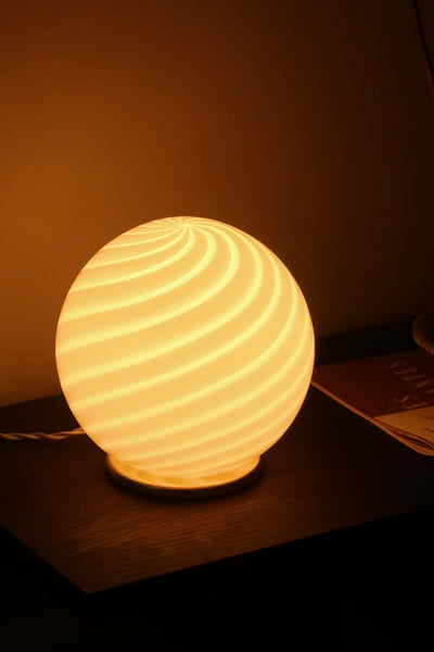 Murano Candy table lamp white swirl D:20 cm