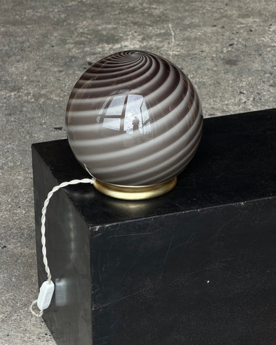 Murano Candy lampe de table en acier gris, motif swirl D:20 cm