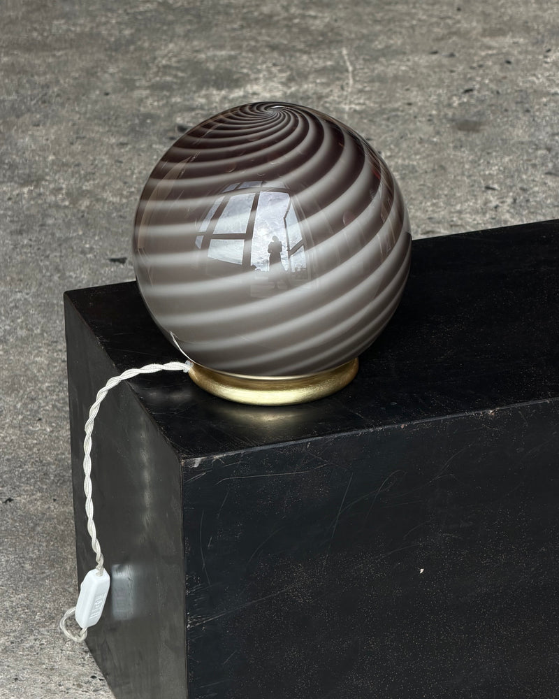 Murano Candy lampe de table en acier gris, motif swirl D:20 cm