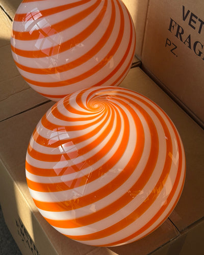 Murano Candy lampka stołowa pomarańczowo-biała swirl Ø30 cm
