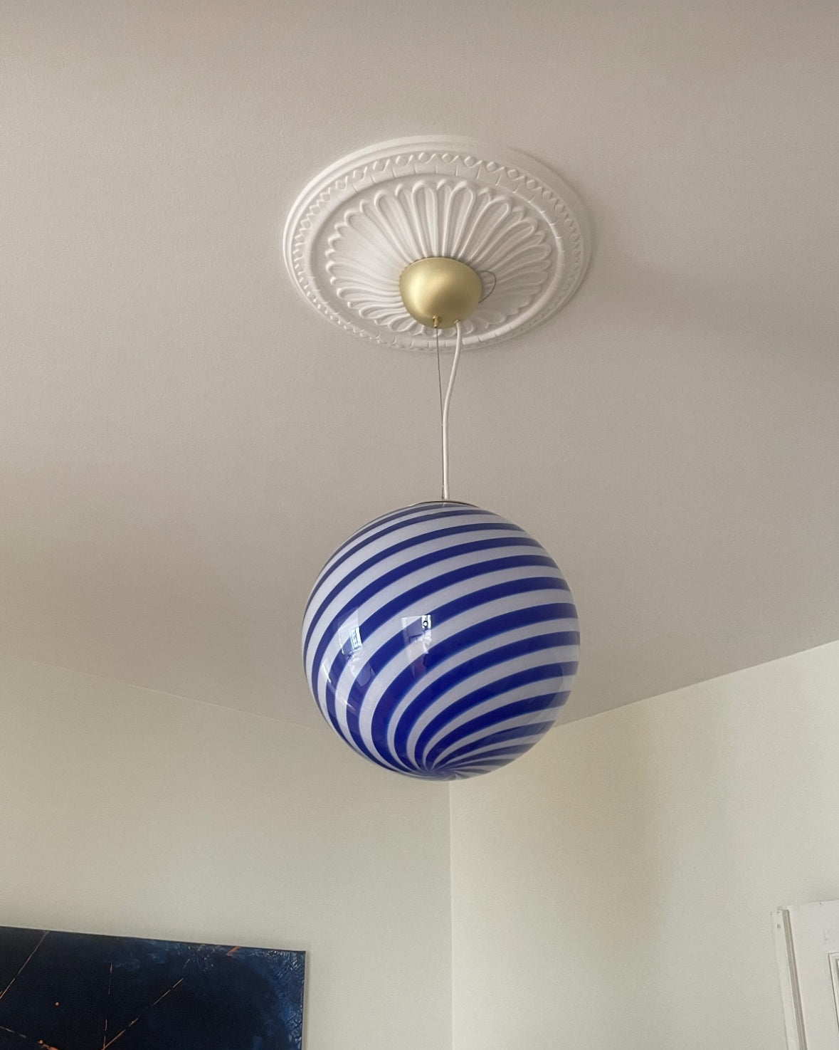 Murano Candy pendant cobalt blue/white swirl d: 30 cm