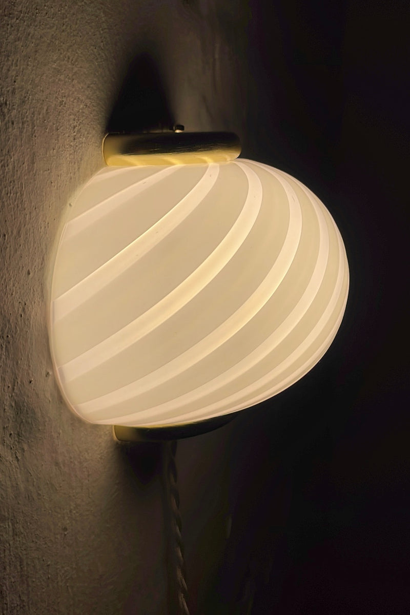 Murano Candy vägglampa vit swirl 21x15cm