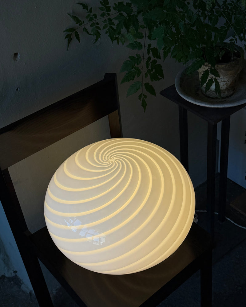 Murano Candy lampe sur pied ovale blanche swirl D:40 cm