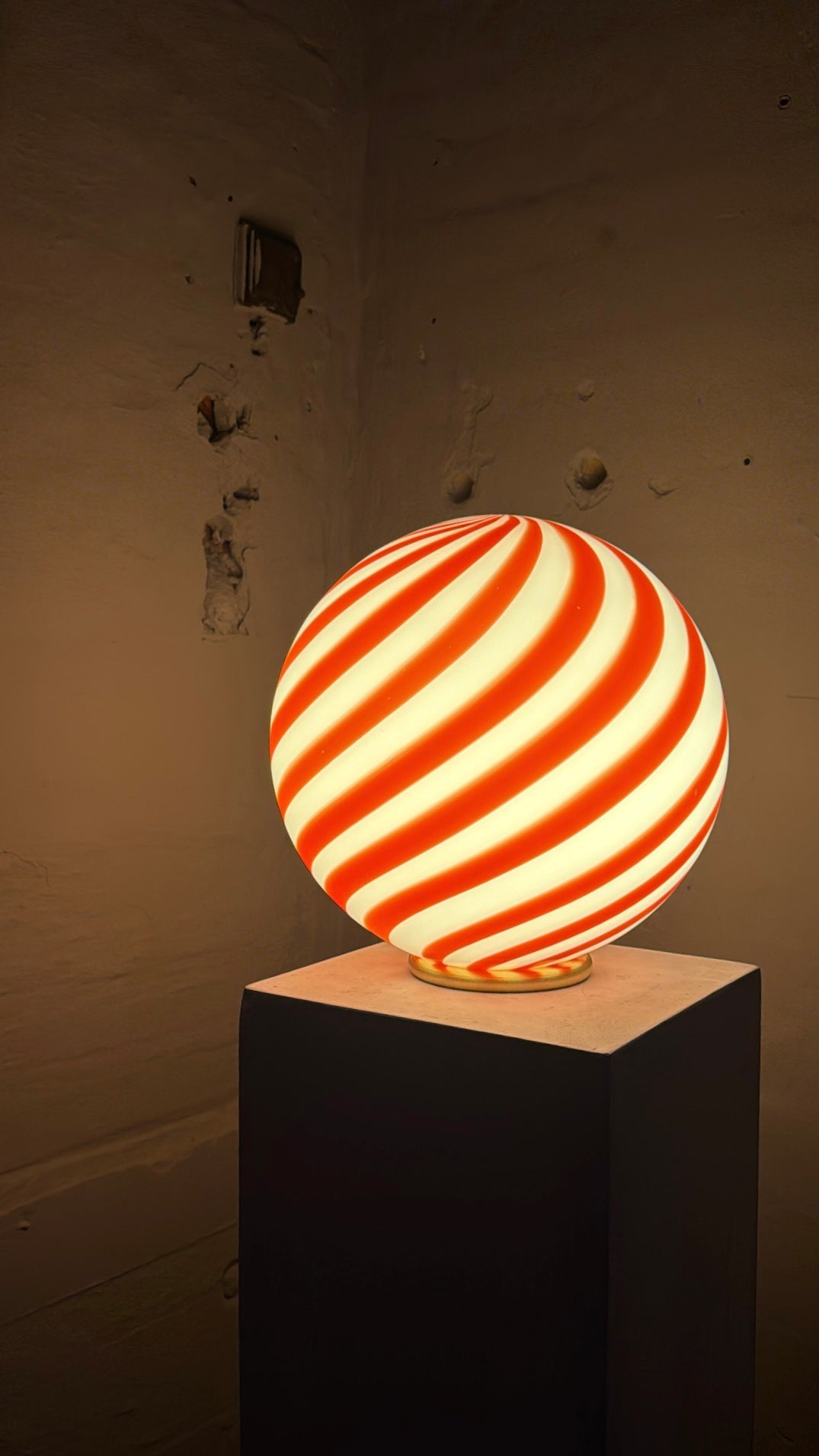 Murano Candy bordlampe rød/hvid swirl D:30 cm