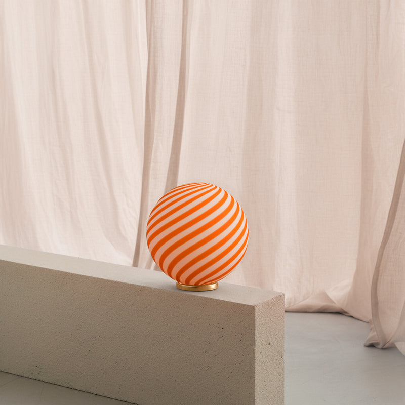 Murano Candy tafellamp oranje/wit swirl D:30 cm