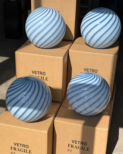Stor Murano Candy pendel blå swirl D:40 cm