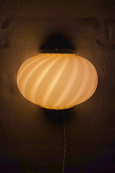 Murano Candy wall lamp caramel/creme swirl 21x15 cm