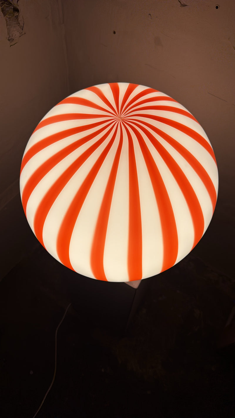 Murano Candy vloerlamp rood/wit verticale strepen D:40 cm