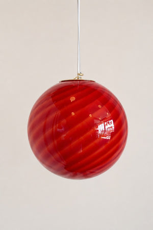Murano Candy pendant deep red swirl D:30 cm
