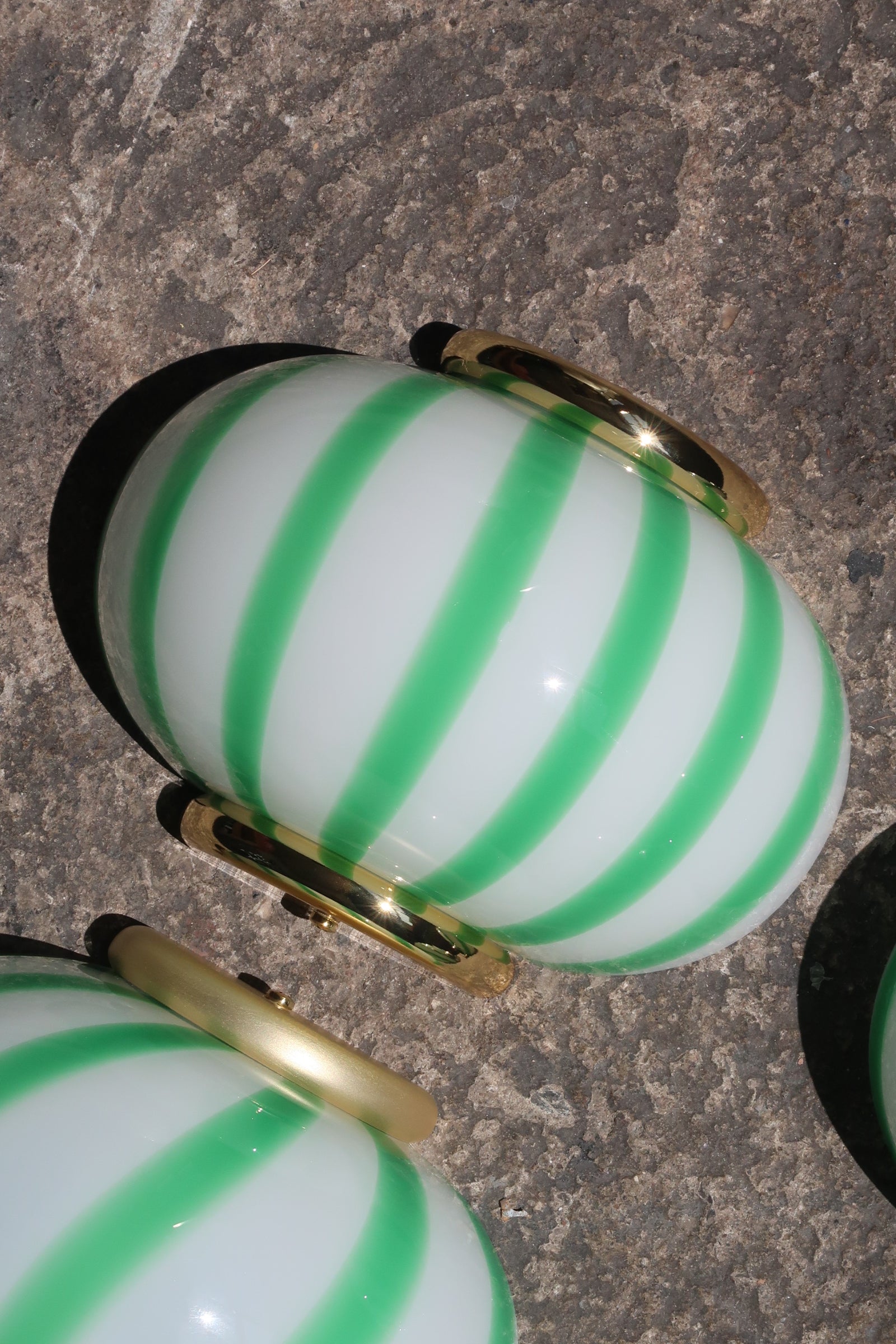 Murano Candy væglampe grønne striber 21x15cm
