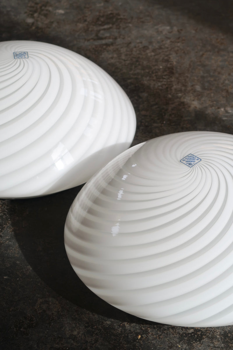 Vintage (ubrugt) Murano hvid swirl plafond loftlampe / væglampe D:36 cm