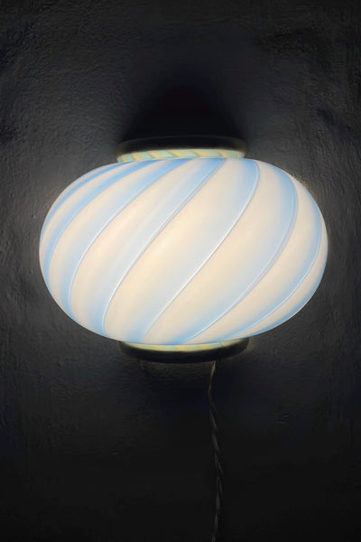 Murano Candy væglampe blå swirl 21x15cm