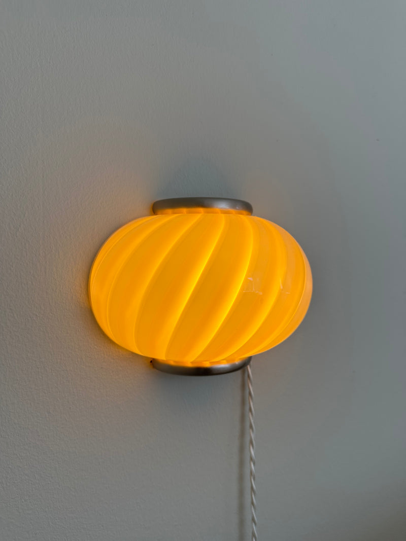 Murano Candy wall lamp caramel cream swirl 21x15cm