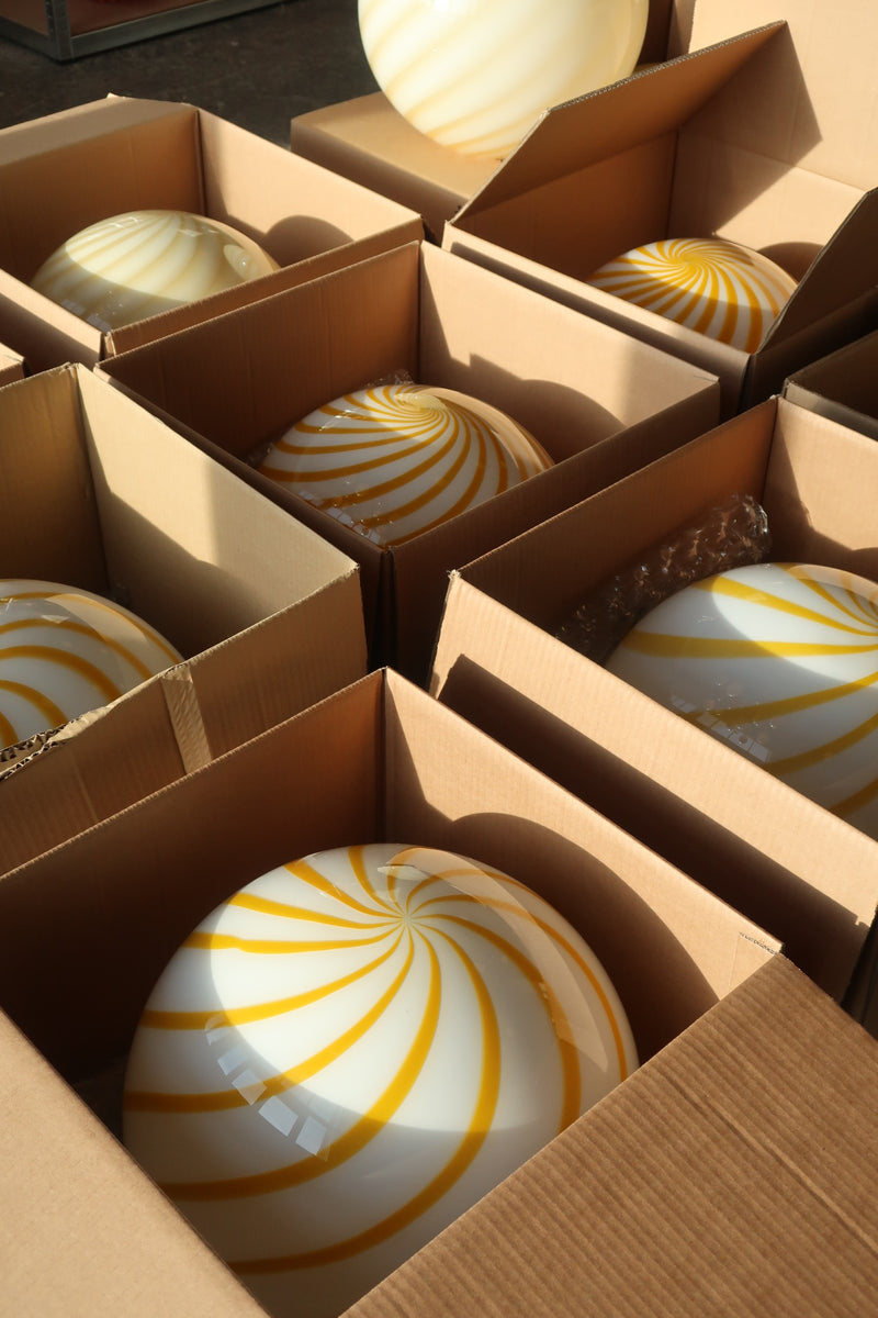 Stor Murano Candy pendel gul/hvid swirl D:40 cm [archive]