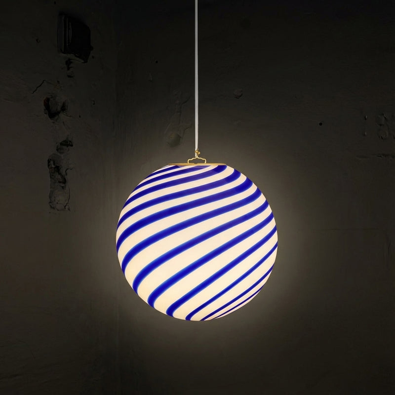 Murano Candy pendel kobaltowo-biały swirl D:30 cm med lys