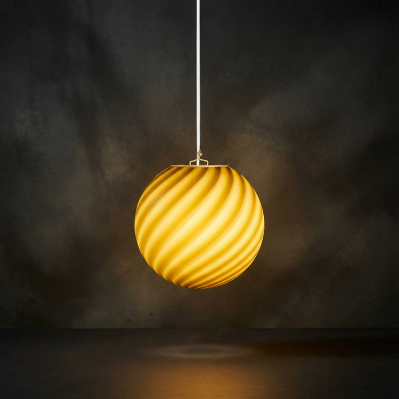 Murano Candy pendel pomarańczowy bursztynowy swirl D:20 cm med lys